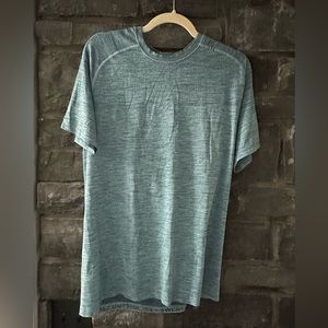 Lululemon shirt